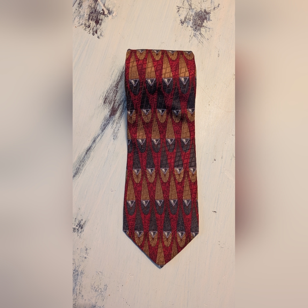 G.J. Cahn Tie